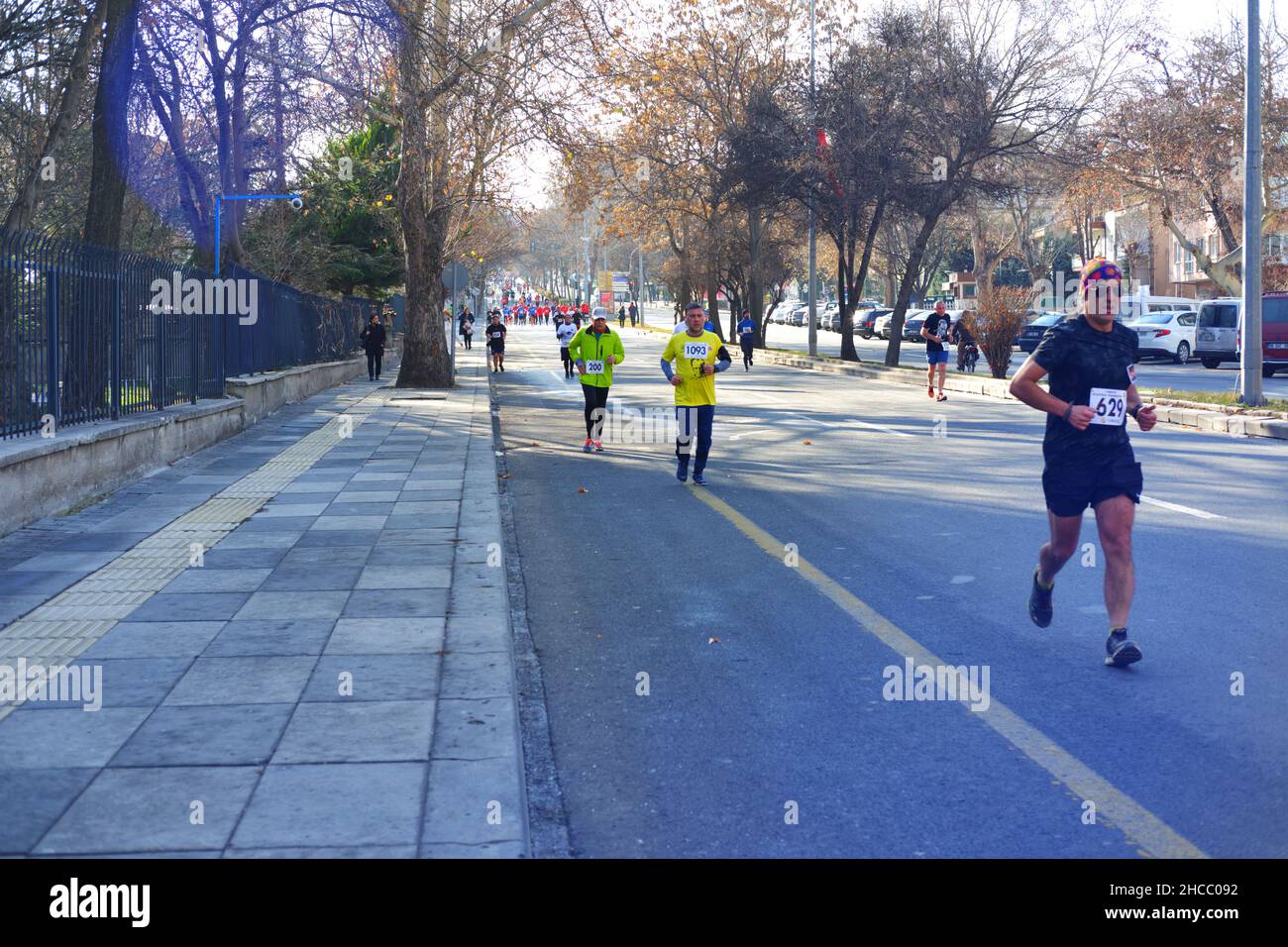 People running at road in Ankara city, to honor Ataturk's coming to Ankara at 27 December Stock Photo