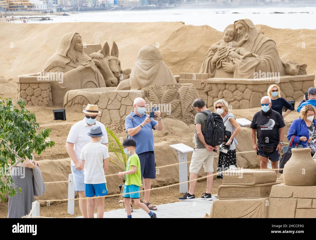 Huge sculptured face hires stock photography and images Alamy