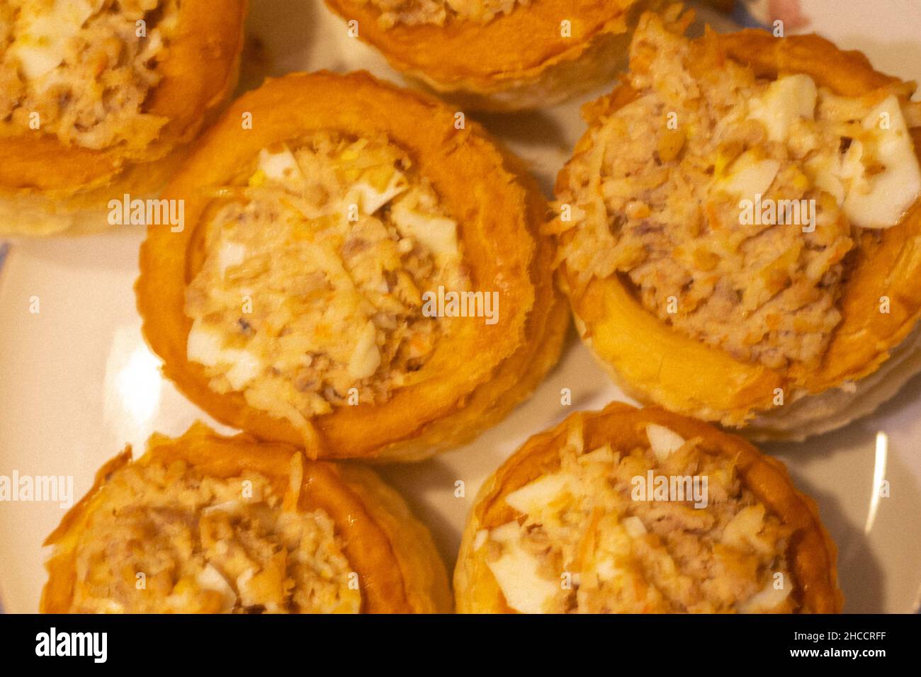 vol au vent stuffed with cream of seafood cream chaca and tuna arranged