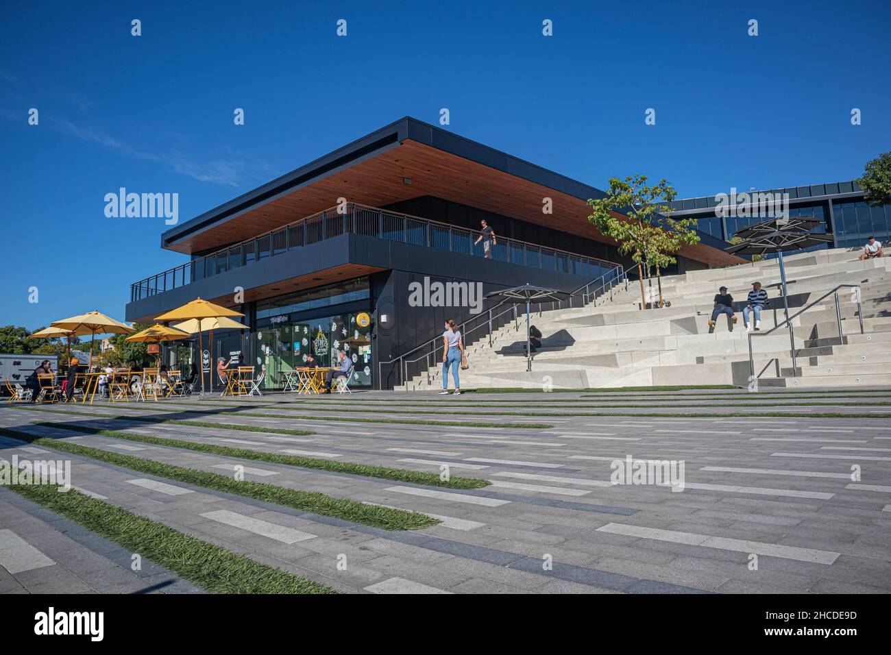 The Culver Steps is a mixed use of retail and creative office space for Amazon Studios with a 40,000-square-foot public plaza. Culver City, Los Angele Stock Photo