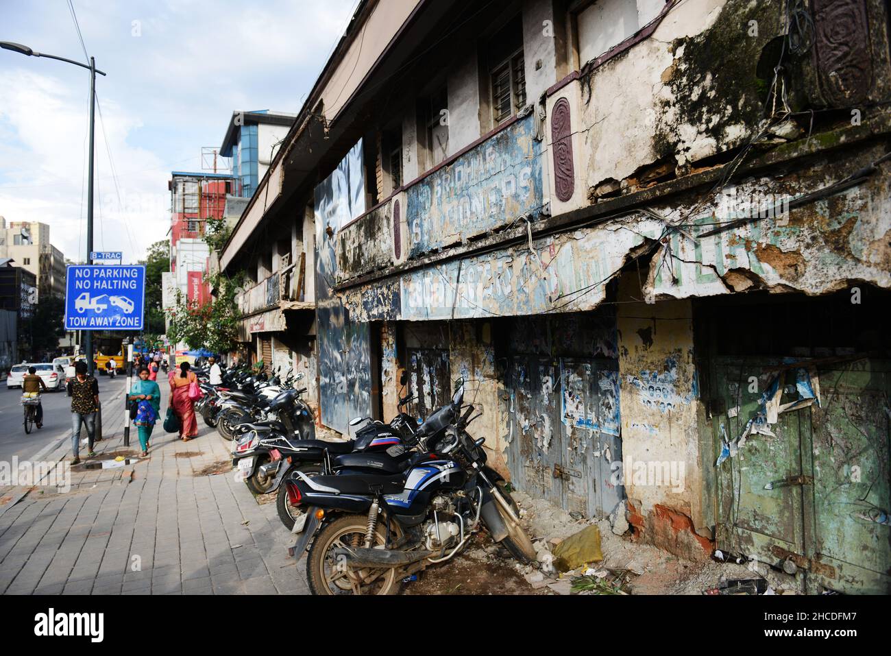 An old crumbling building on Residency road in Bangalore, India. Stock Photo