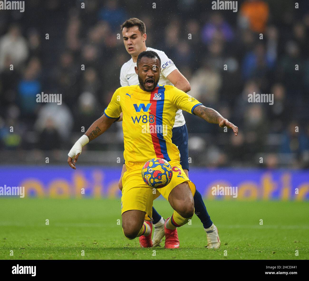 Tottenham hotspur v crystal palace hires stock photography and images