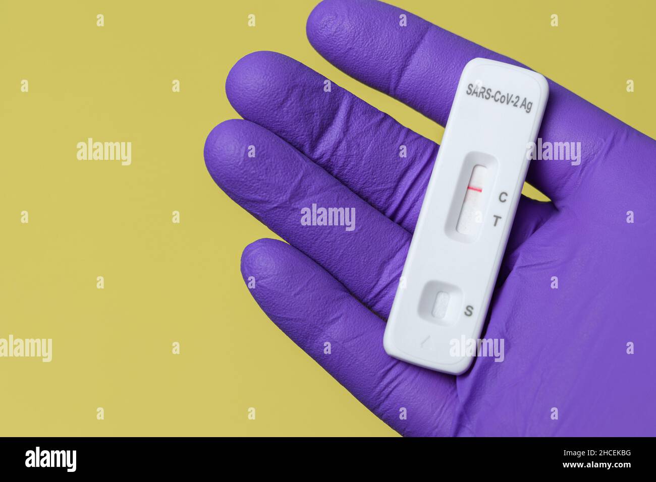 Negative antigen rapid test hires stock photography and images Alamy