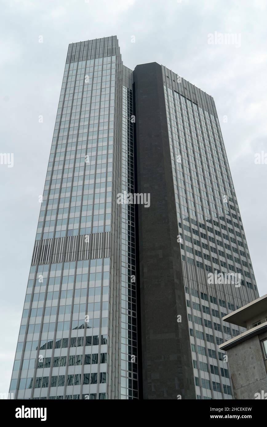 Vertical shot of a tall building on a cloudy day Stock Photo - Alamy