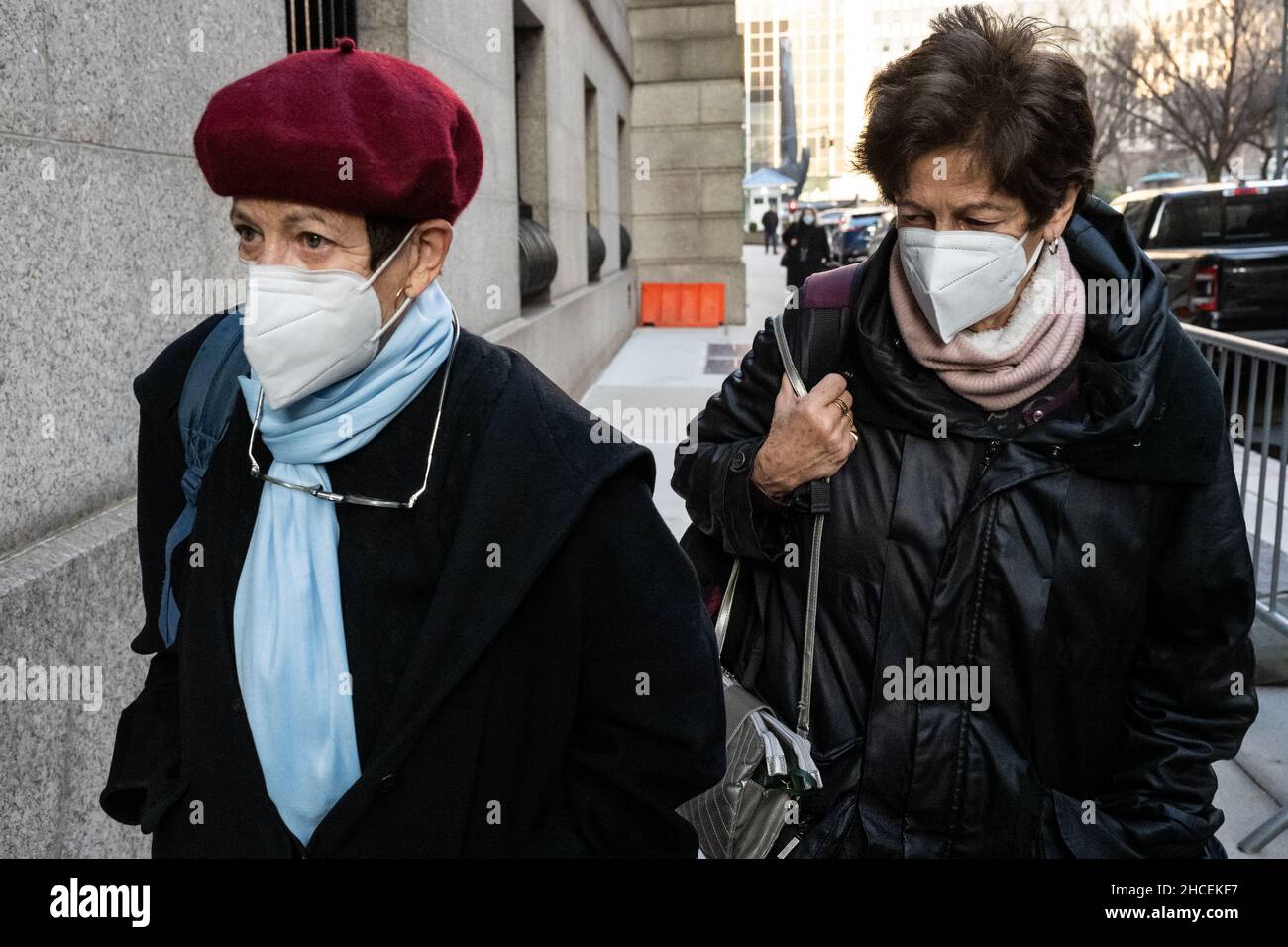 New York, USA. 28th Dec, 2021. (L-R) Isabel and Christine Maxwell, Gishlain Maxwell's sisters, arrive at the federal courthouse in the Southern District of New York for the trial of Ghislaine Maxwell, in New York, NY, on December 28, 2021. It's the fifth day of jury deliberation whether the British socialite is a dangerous predator who recruited teenagers to be sexually abused by financier Jeffrey Epstein, as prosecutors claim. (Photo by Gabriele Holtermann/Sipa USA) Credit: Sipa USA/Alamy Live News Stock Photo