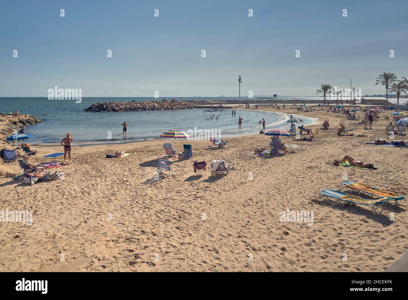 piscina-blanca-hi-res-stock-photography-and-images-alamy