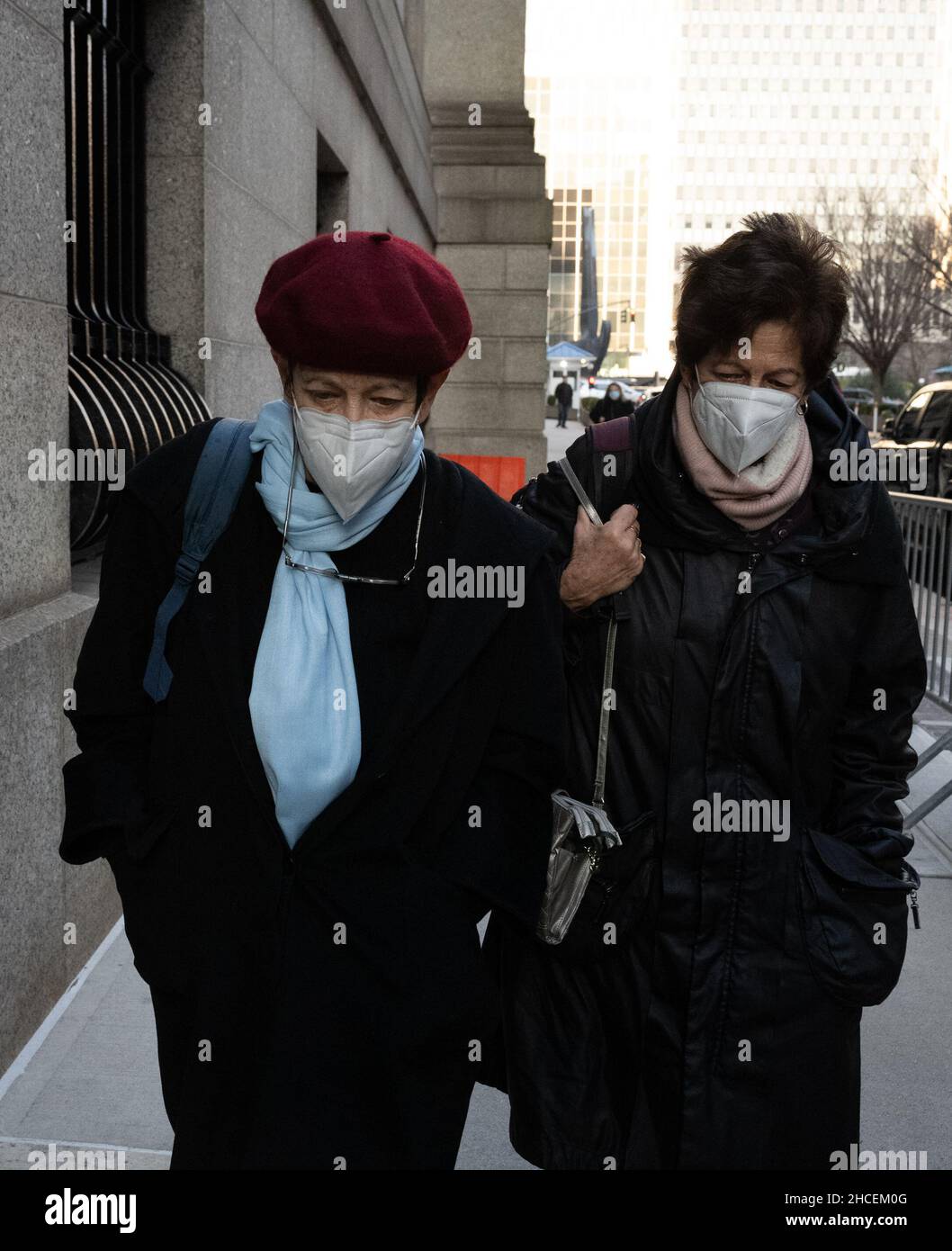 Isabel Maxwell (left) and Christine Maxwell, arriving at the federal courthouse in the Southern District of New York for the trial of Ghislaine Maxwell. A jury will resume deliberations over whether the British socialite is a dangerous predator who recruited teenagers to be sexually abused by financier Jeffrey Epstein, as prosecutors claim. Picture date: Tuesday December 28, 2021. Stock Photo