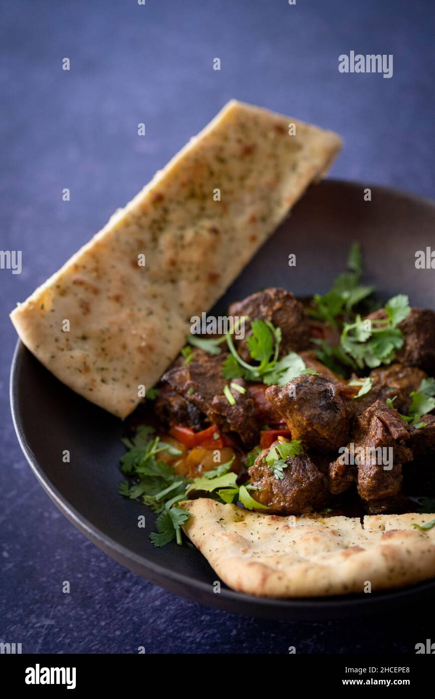 Naan bread beef hires stock photography and images Alamy