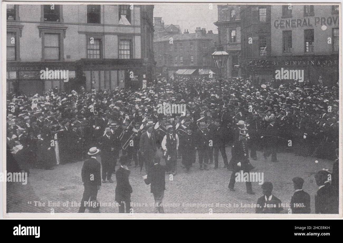 ''The end of the pilgrimage'. Return of Leicester unemployed march to London, June 18th 1905'. On 4 June 1905, 497 unemployed men from Leicester marched to London in protest at high levels of unemployment during the post-Boer War economic slump. This photograph shows the return of the marchers to Leicester and the large crowd that greeted them Stock Photo