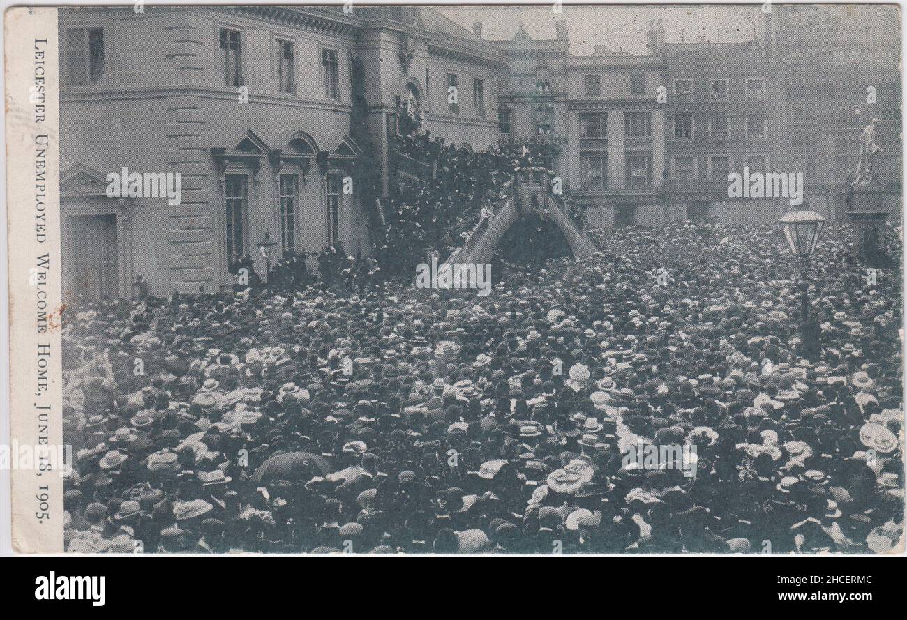 'Leicester unemployed welcome home, June 18, 1905'. On 4 June 1905, 497 unemployed men from Leicester marched to London in protest at high levels of unemployment during the post-Boer War economic slump. This photograph shows the return of the marchers to Leicester and the large crowd that greeted them Stock Photo