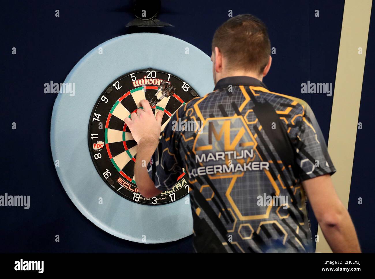 Darts board pdc hi-res stock photography and images - Alamy