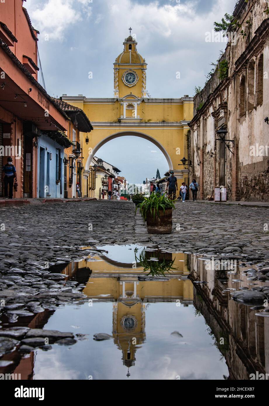 Santa Catalina Arch Reflection Antigua Guatemala Stock Photo Alamy