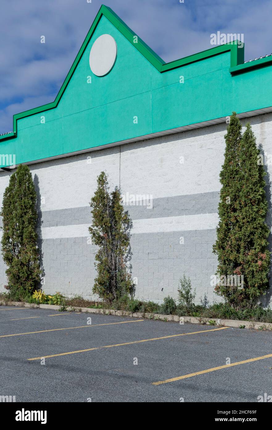 A colourful industrial building on the outskirts of StBrunode