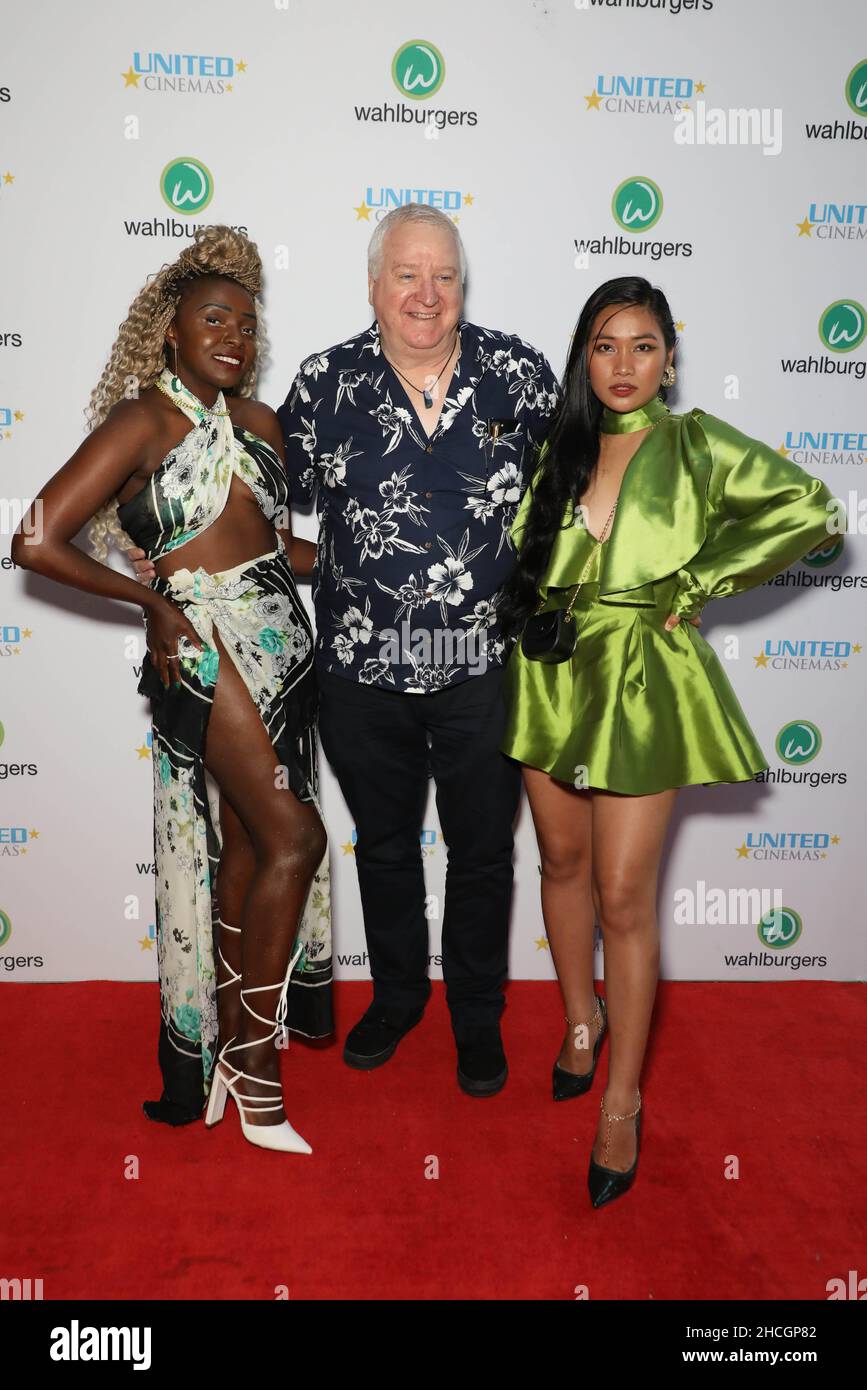 Sydney, Australia. 29th December 2021. Suzan Mutesi and Nova Onas arrive at the charity red