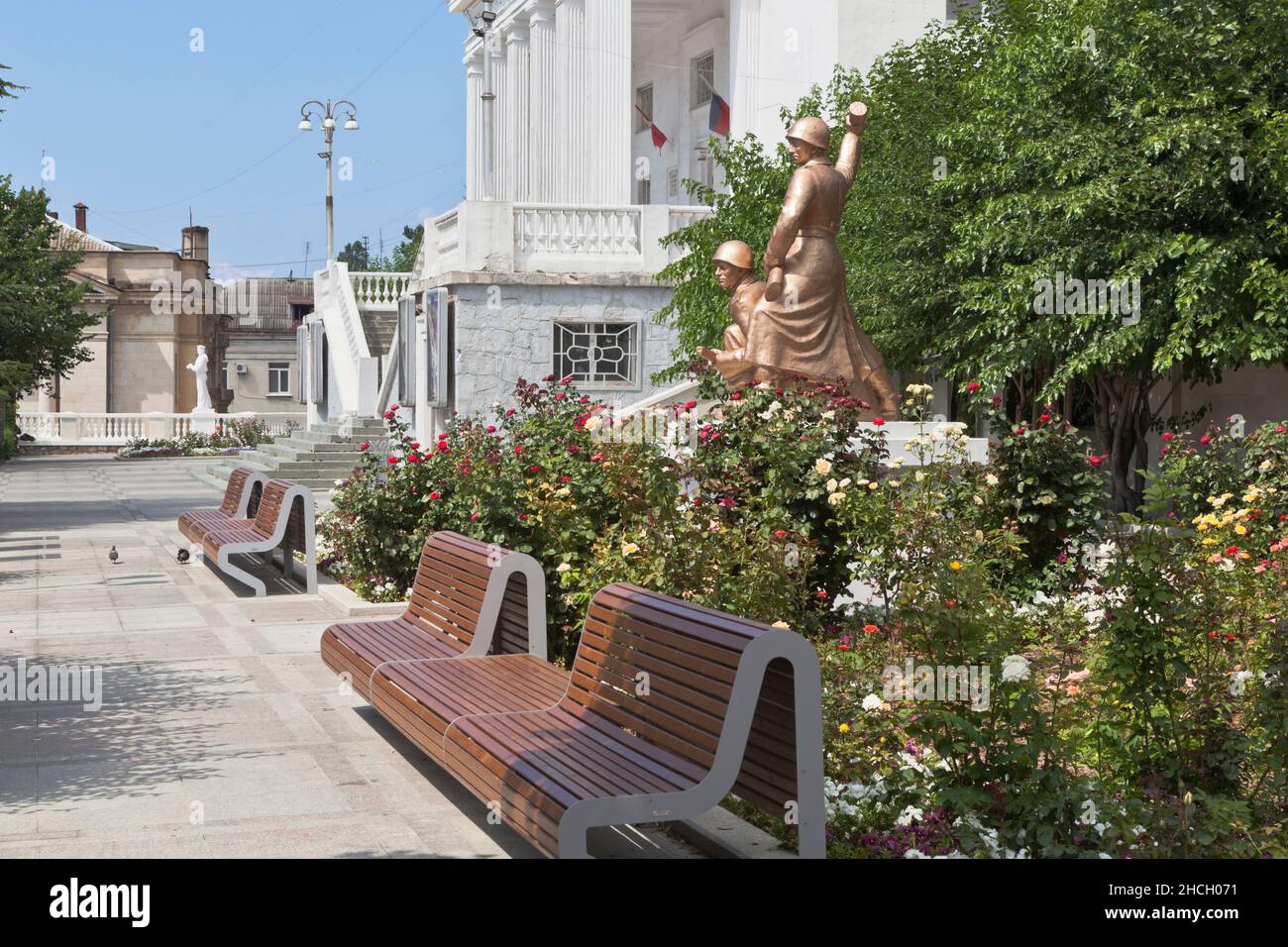 Sevastopol, Crimea, Russia - July 29, 2020: The sculptural composition Two soldiers at the cinema Victory in the hero city of Sevastopol, Crimea Stock Photo