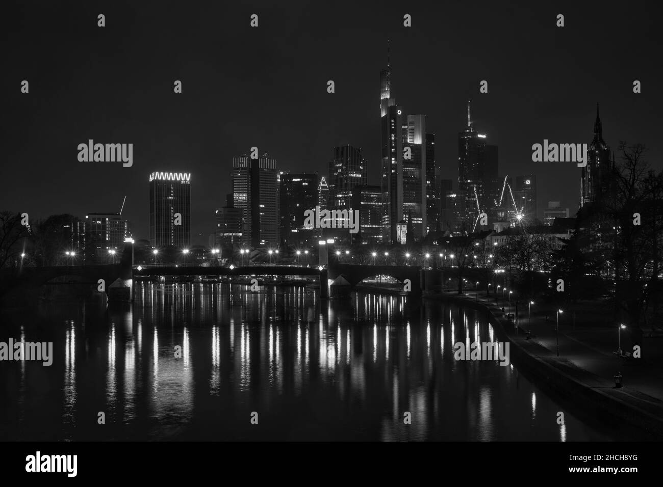 Downtown night skyline Black and White Stock Photos & Images - Alamy