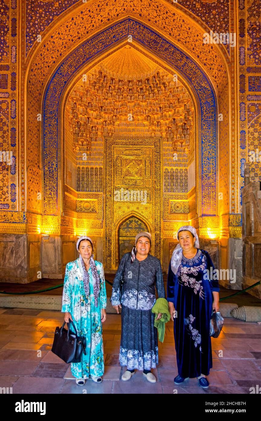 Tillakori Medrese, shining gold interior of the mosque, Registan Square, ensemble of three madrasas, Samarkand, Uzbekistan, Samarkand, Uzbekistan Stock Photo