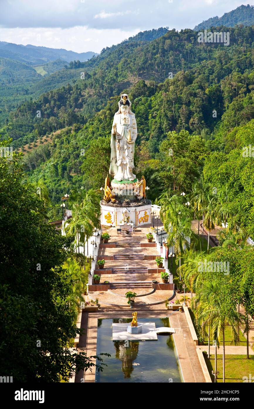 Statue of the goddess of compassion Guanyin, mountain temple, Wat bang riang, Thub Pat/ Statue Guanyin, place of pilgrimage, Wat bang riang, Thub Stock Photo