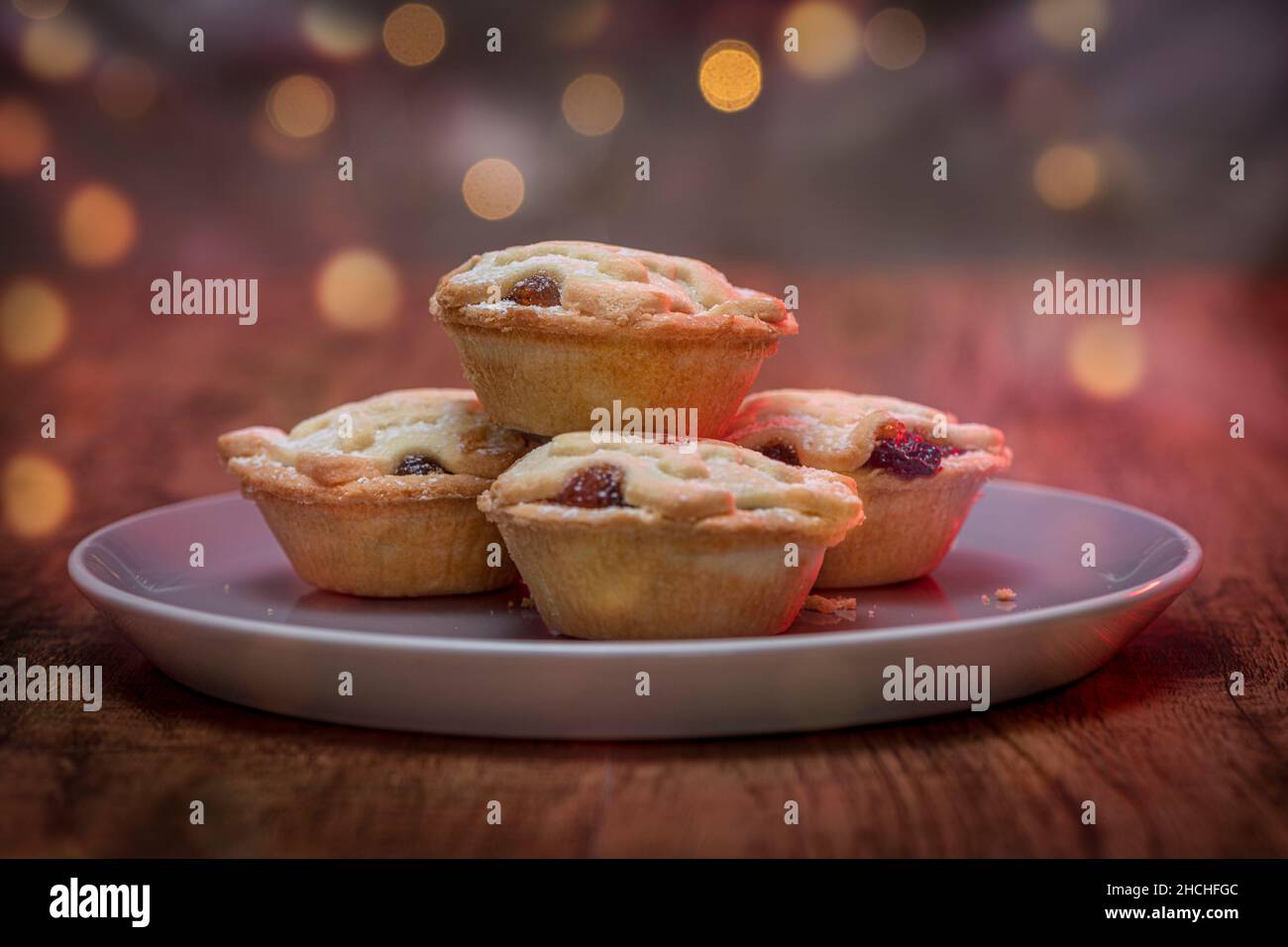 Traditional mince pies hi-res stock photography and images - Alamy