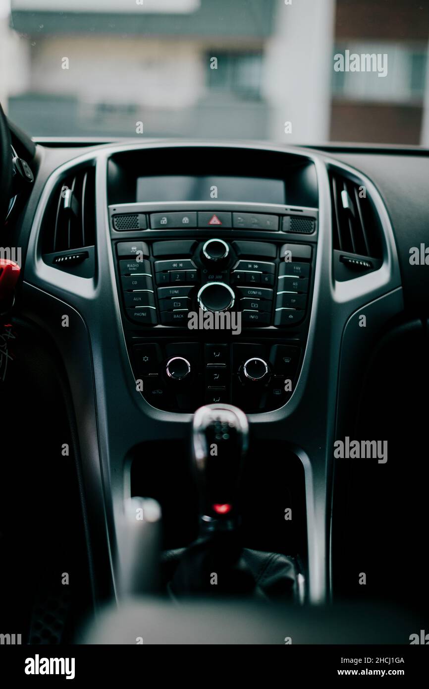 https://c8.alamy.com/comp/2HCJ1GA/vertical-shot-of-a-car-interior-center-console-2HCJ1GA.jpg