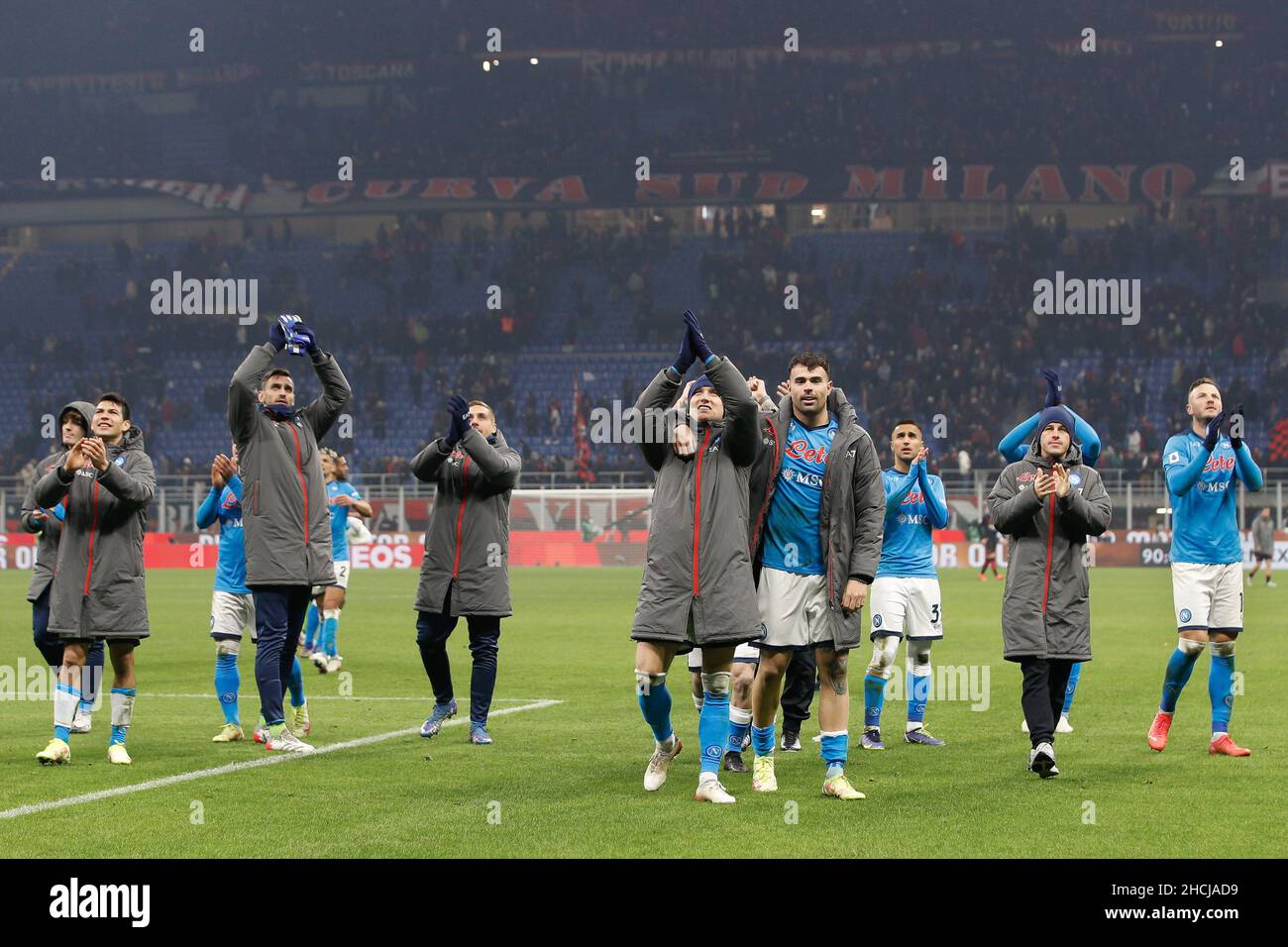 Milan, Italy. 19th Dec, 2021. Italy, Milan, dec 19 2021: Napoli's players  celebrate the victory at the end of football match AC MILAN vs NAPOLI,  Serie A 2021-2022 day18, San Siro stadium (