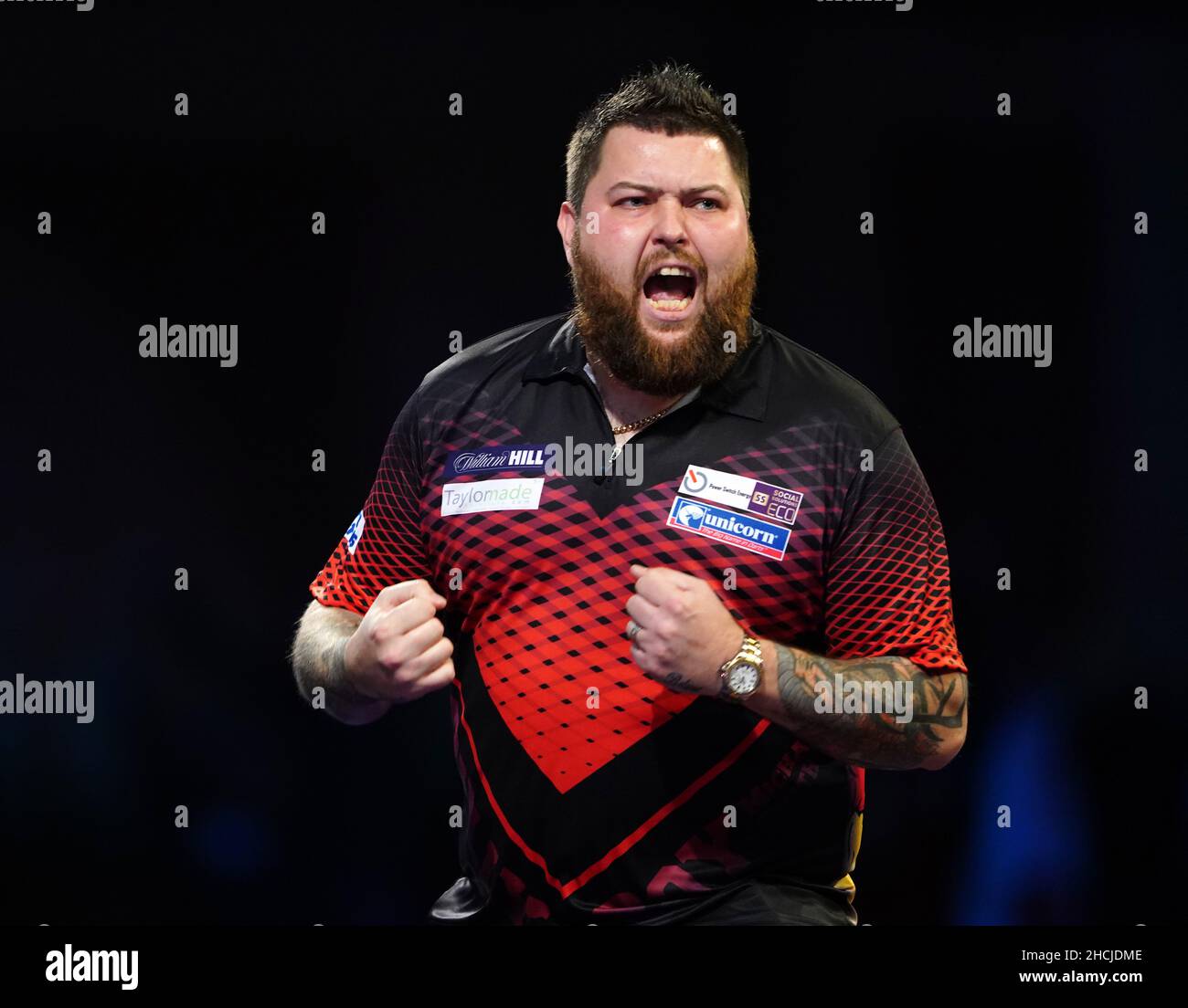 Michael smith darts hi-res stock photography and images - Alamy