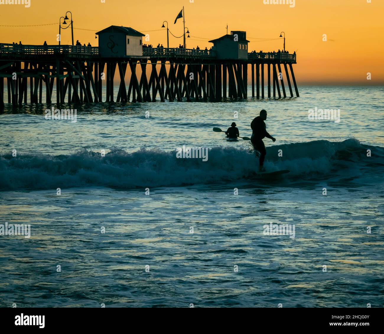 San clemente, california surfing hi-res stock photography and images ...