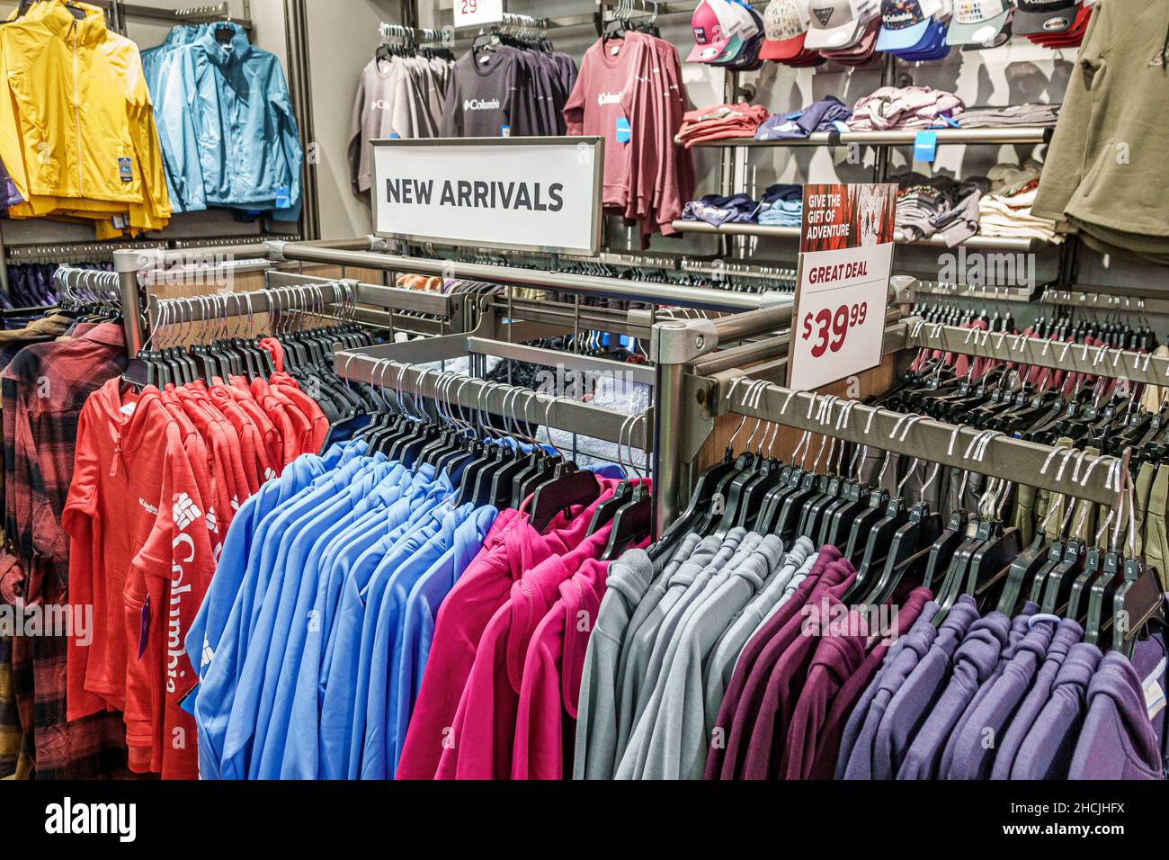 Orlando Florida Orlando Vineland Premium Outlets outlet factory store  fashion mall shopping Columbia Sportswear inside interior display sale rack  new Stock Photo - Alamy