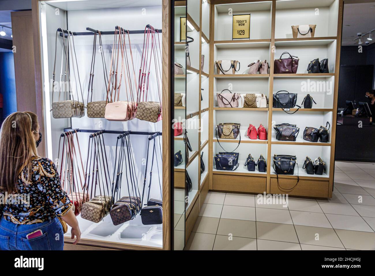 Coach vineland outlet hotsell