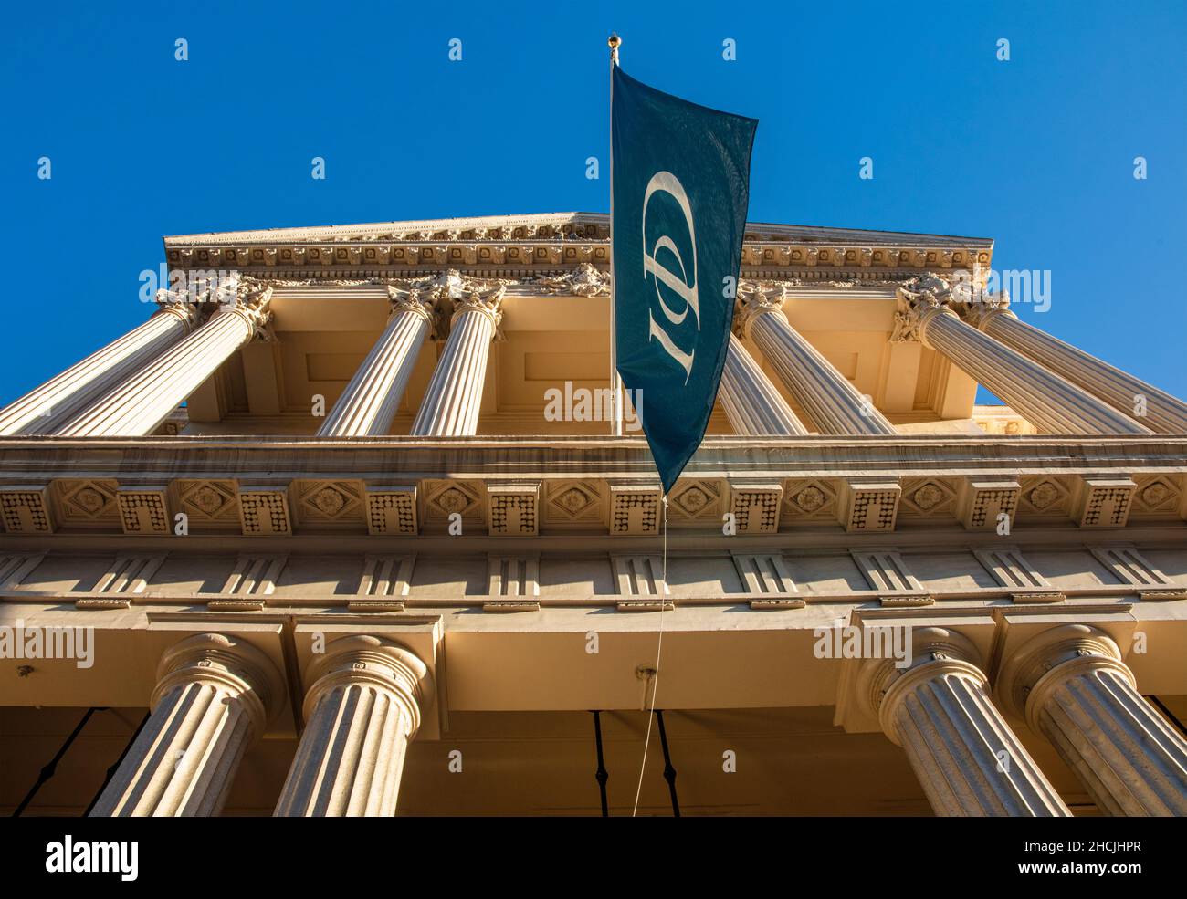 The frontage of the IoD (Institute of Directors), 116 Pall Mall, London; founded in 1903 for business leaders. John Nash designed the IoD in 1828 Stock Photo