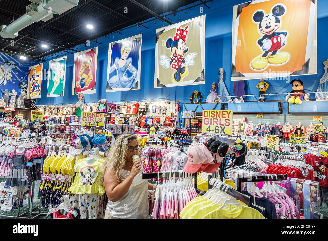 Orlando Florida South Apopka Vineland Road Bargain World Gift Shop