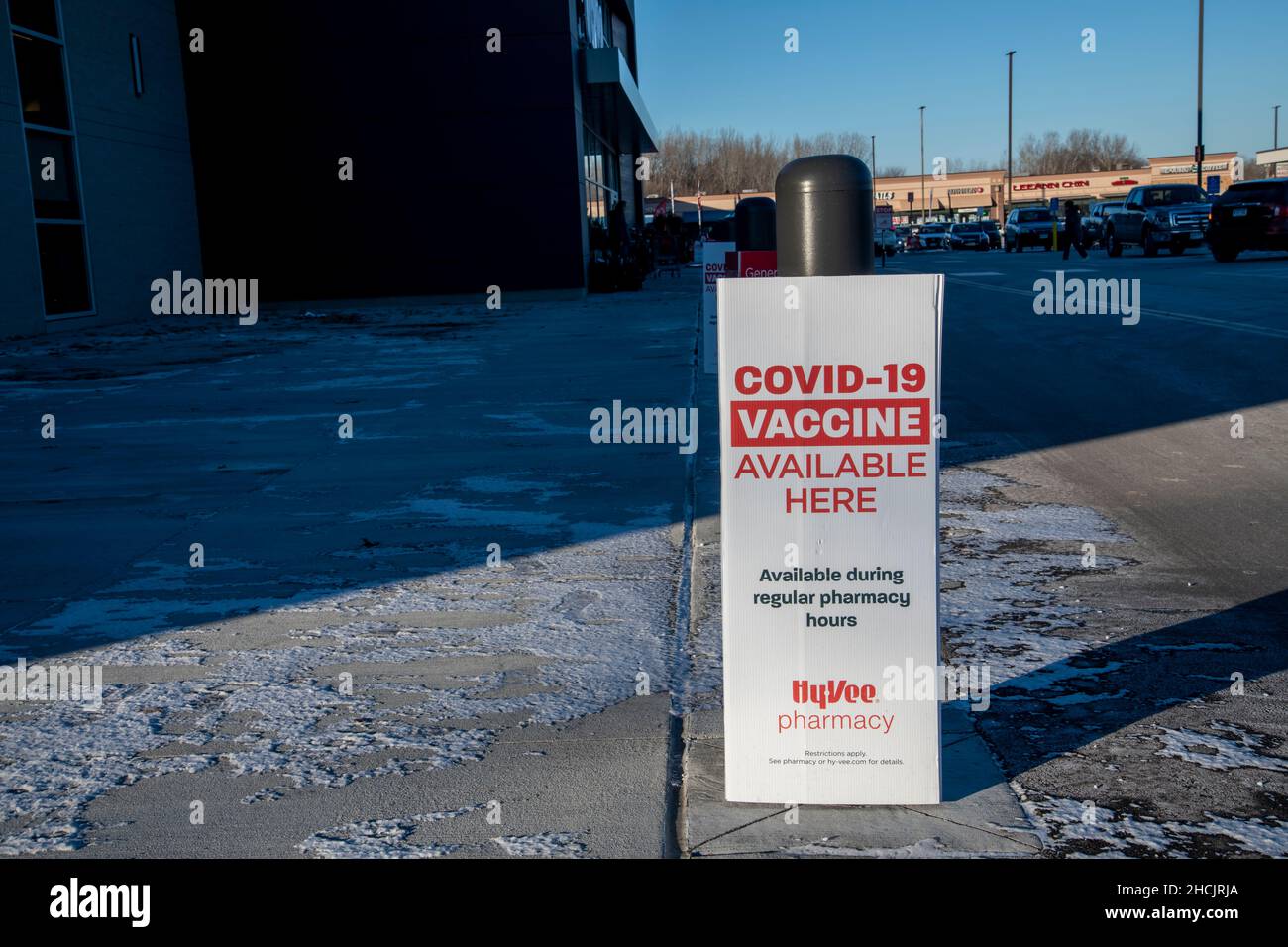 Maplewood, Minnesota. Sign at a HyVee supermarket store advertising Covid-19 vaccinations at their pharmacy. Stock Photo