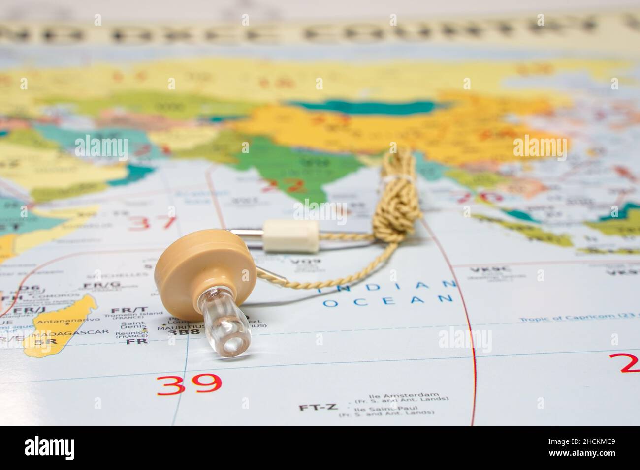 Vintage crystal radio earphone hires stock photography and images Alamy