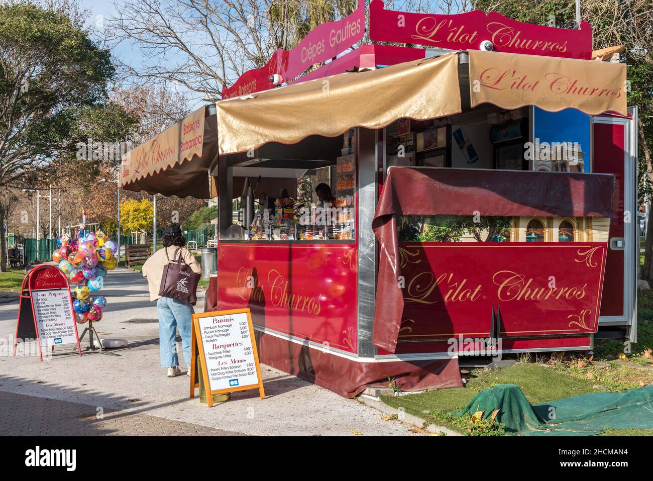The good weather and the heat at the end of the year in Toulon, France