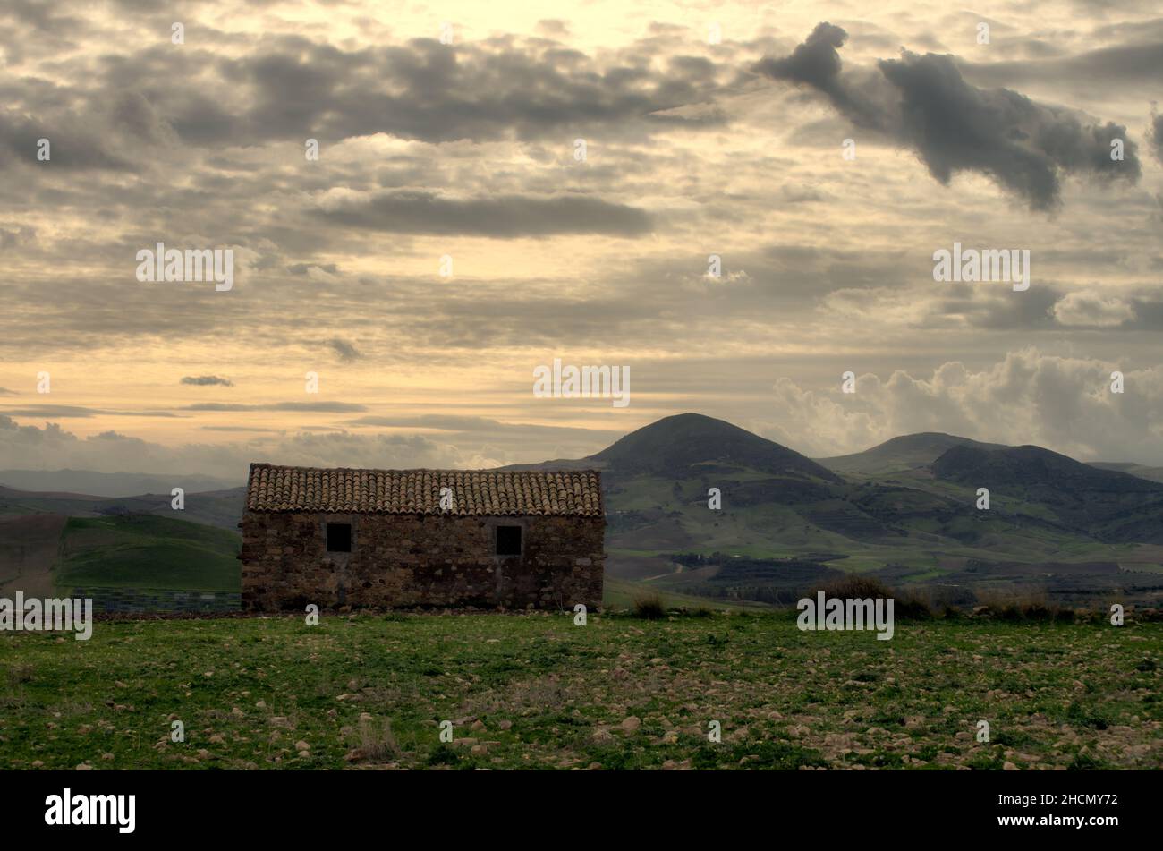 Sicily country sunset hi-res stock photography and images - Alamy