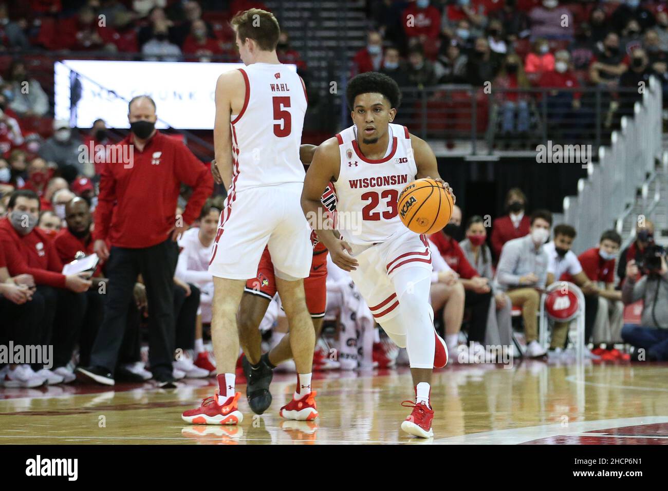 Madison, WI, USA. 29th Dec, 2021. Wisconsin Badgers guard Chucky