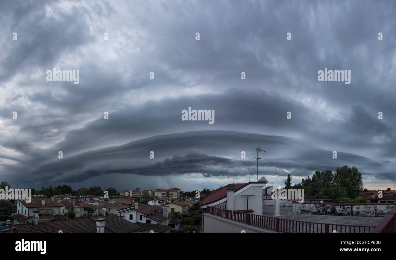 Shelfcloud during a storm Stock Photo