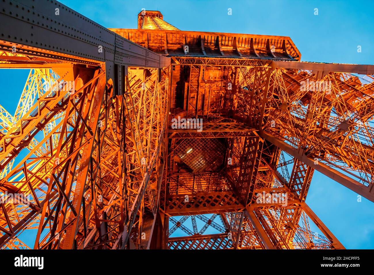 eiffel tower paris france height