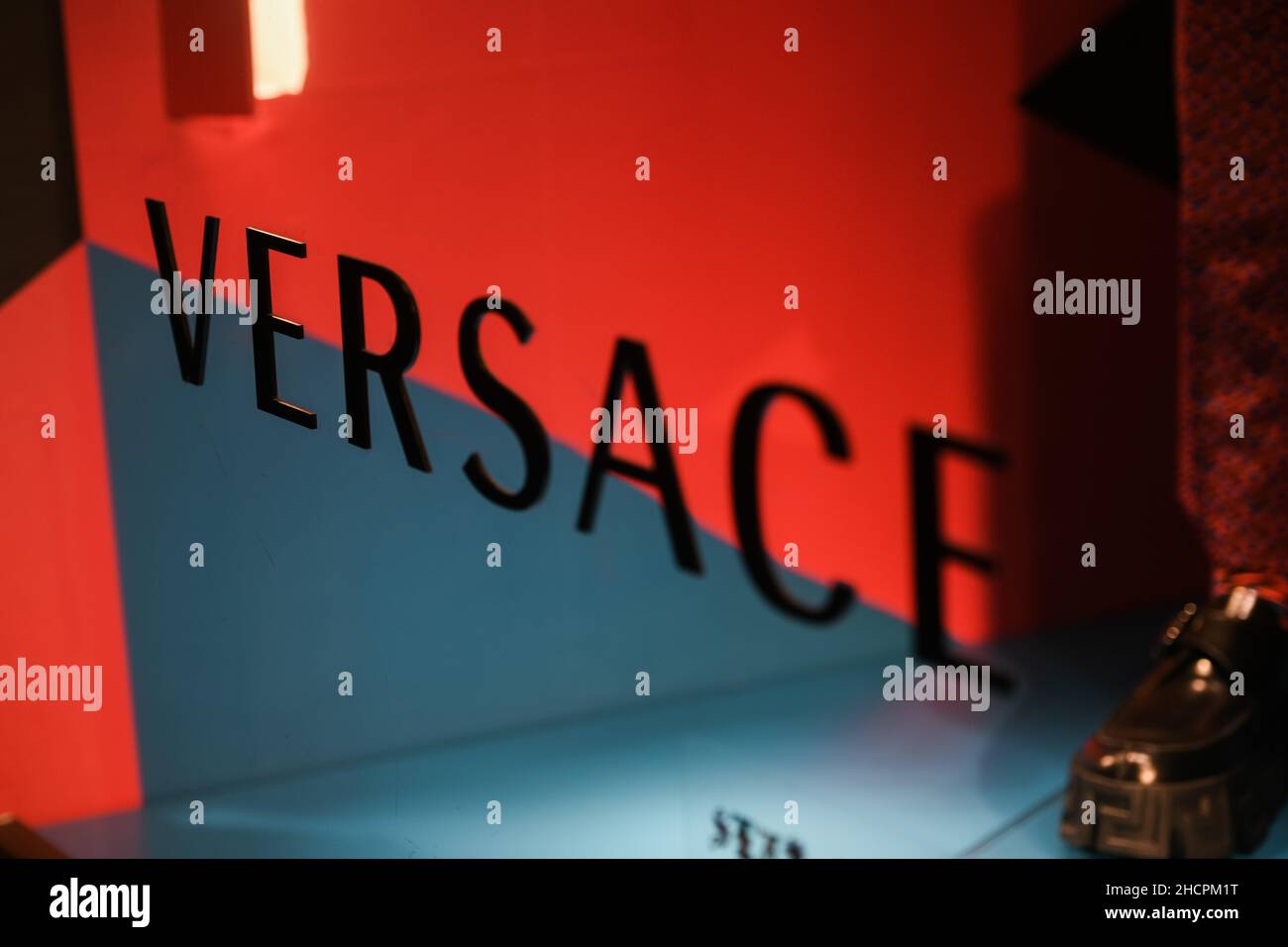 Versace sign hi-res stock photography and images - Alamy