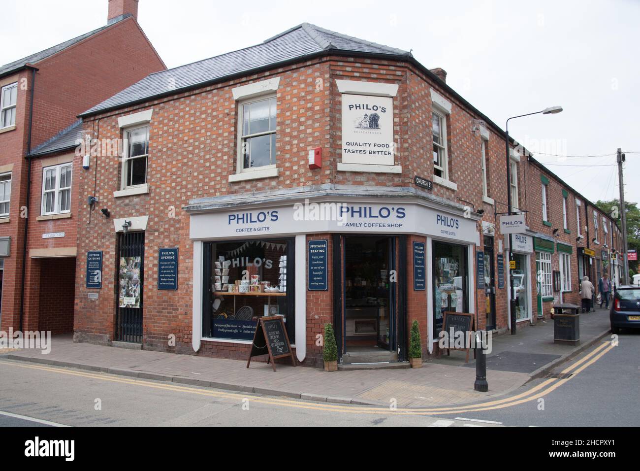 Cafes and shops in Ruddington, Nottinghamshire in the UK Stock Photo ...