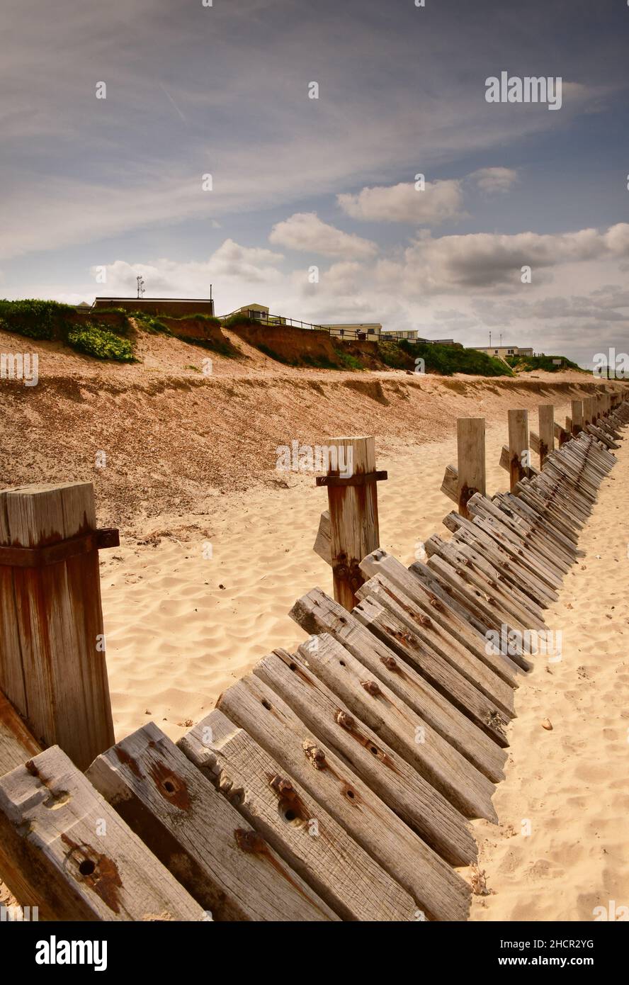 Coastal erosion houses hi-res stock photography and images - Alamy