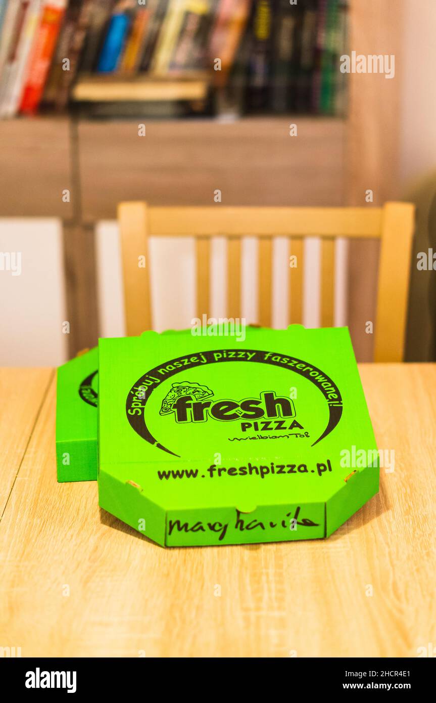 Pizza boxes table hires stock photography and images Alamy