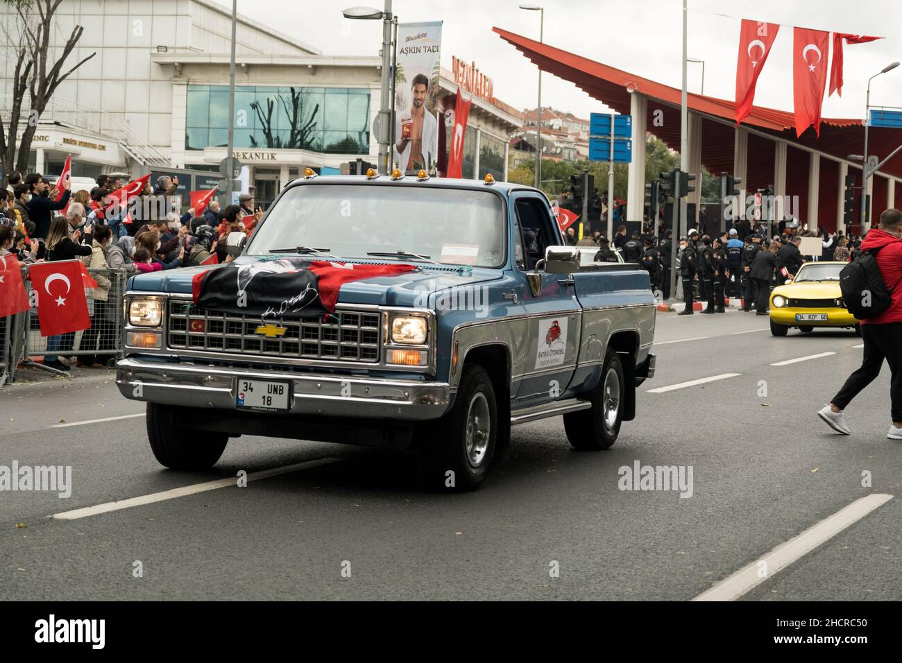 Istanbul, Turkey - October 29, 2021: Side view of a Chevrolet Silverado pick-up which produced in 1980. on the celebrations of republic day of Turkey. Stock Photo