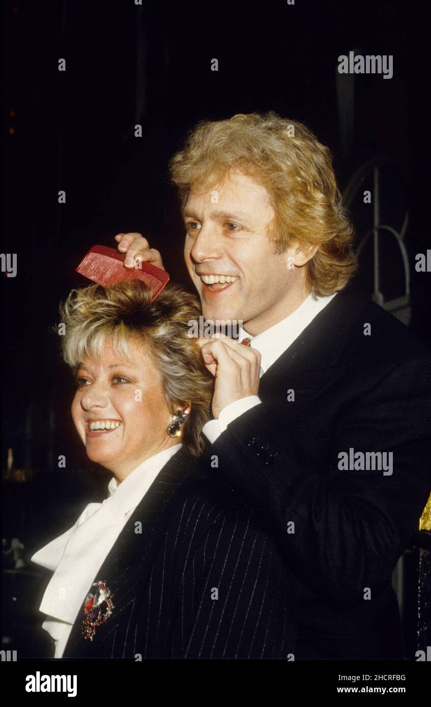 Paul nicholas elaine paige hi-res stock photography and images - Alamy