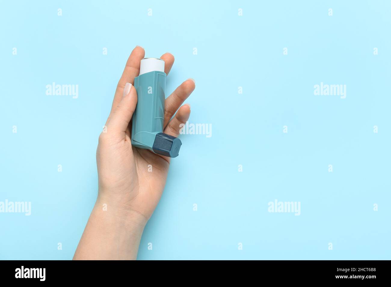 Modern inhaler asthma aerosol hi-res stock photography and images - Alamy