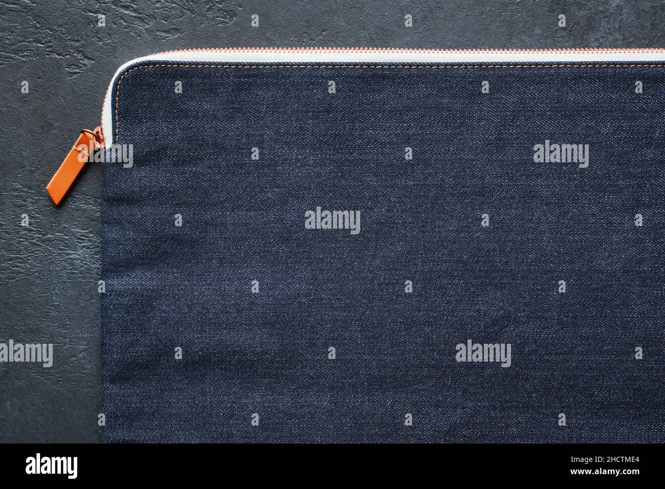 Closeup texture of a denim zippered laptop carrying case Stock Photo Alamy