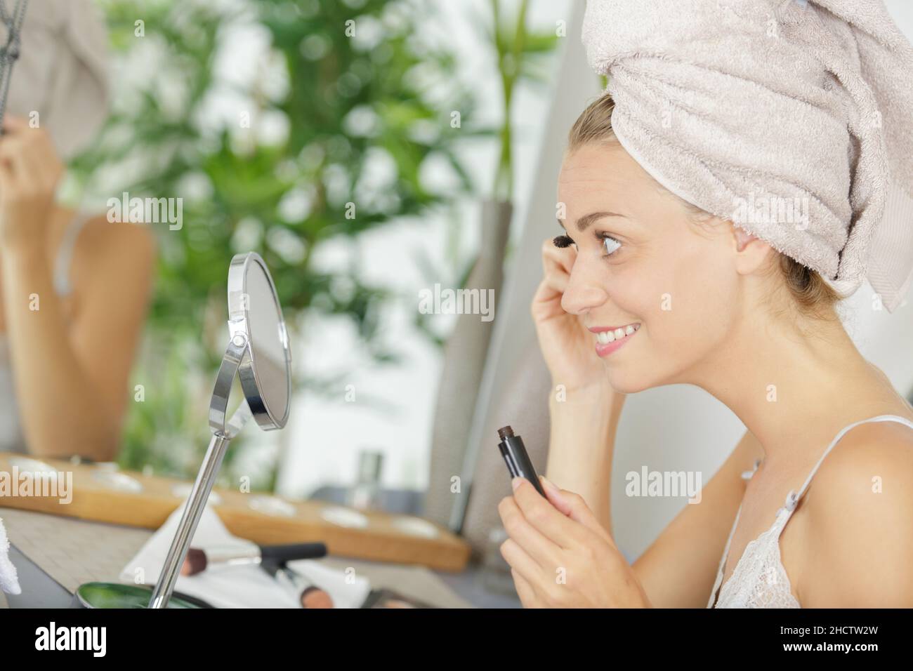 Woman getting ready for work hi-res stock photography and images - Alamy