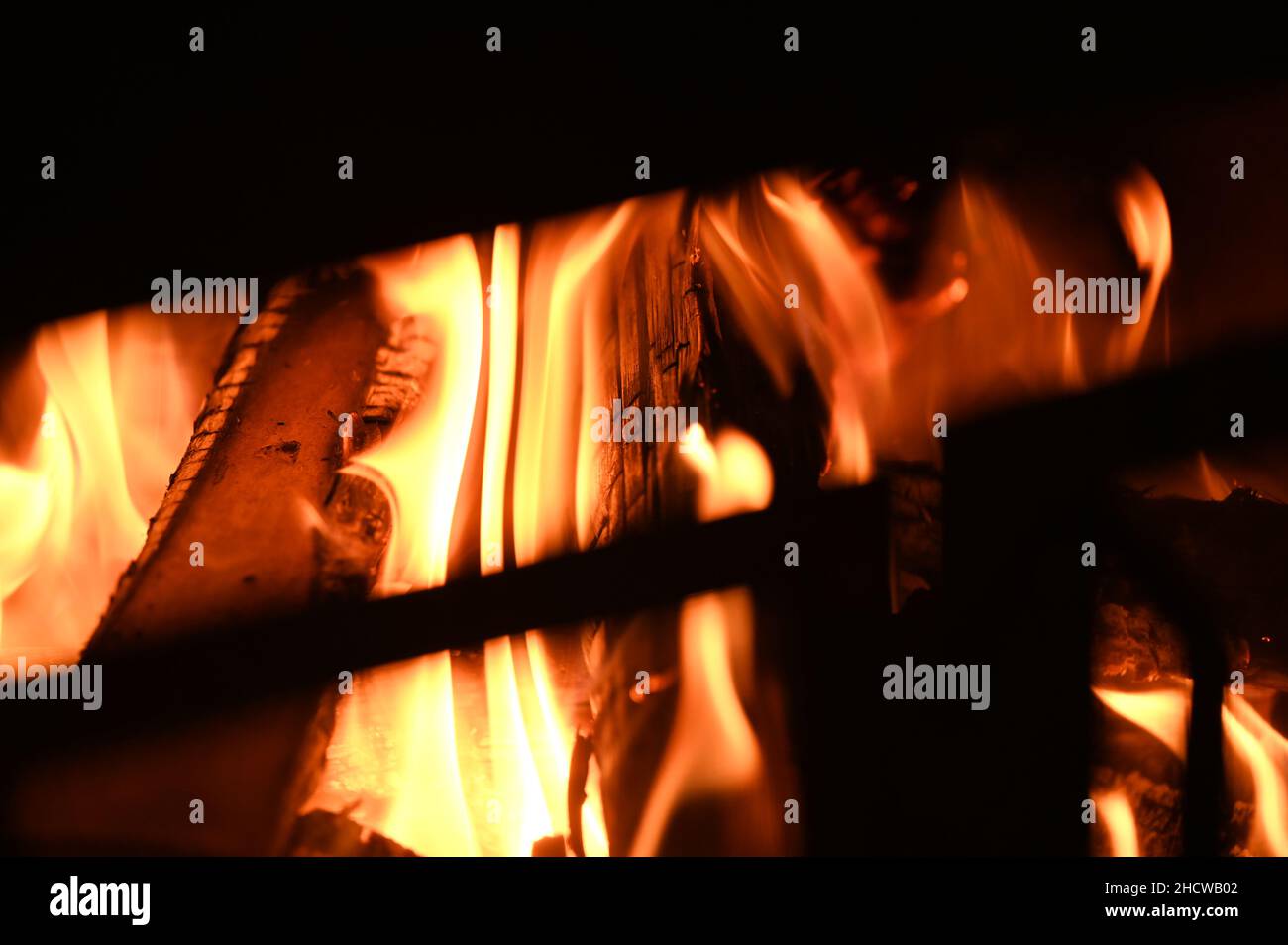 Day fire hi-res stock photography and images - Alamy