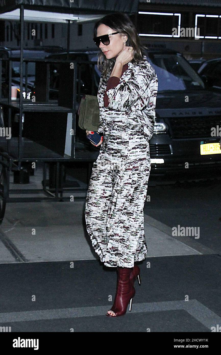 New York - NY - 20190123 Victoria Beckham Wears red peep toe Boots out in  New York. -PICTURED: Victoria Beckham ROGER WONG Stock Photo - Alamy