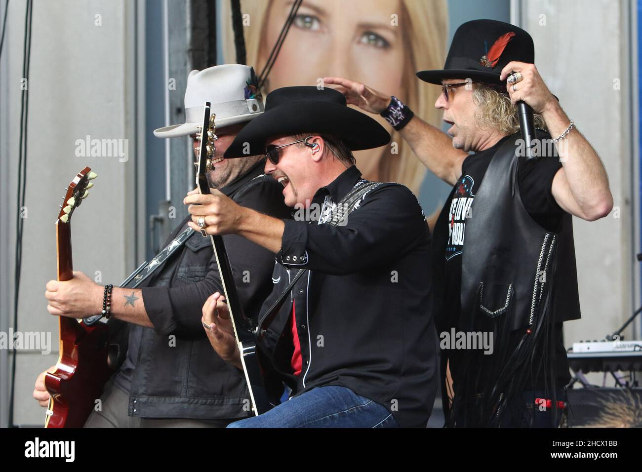 New York - NY - 20190705 Big and Rich are photographed performing at ...